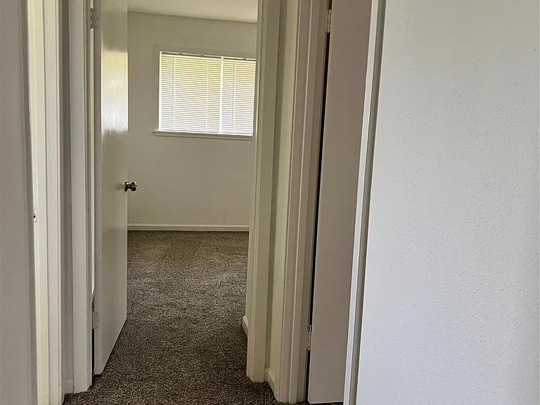 4122 Madden Ln — Photo 4