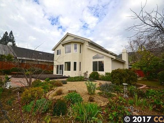 5th image of 572 Buttonwood Dr