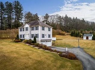 67 Mashapaug Rd, Sturbridge, MA 01566