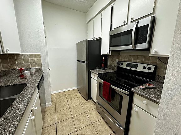 5th image of 10047 Westpark Dr APT 73