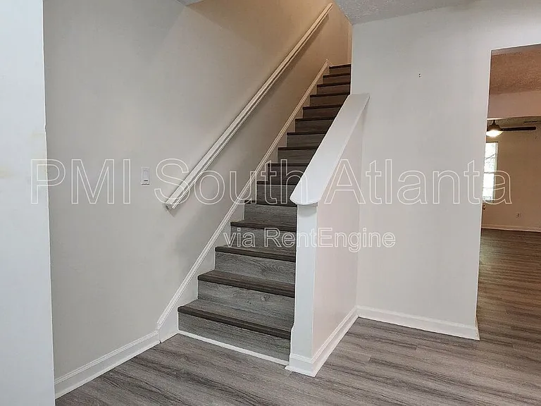 3021 Waldrop Cir — Photo 15