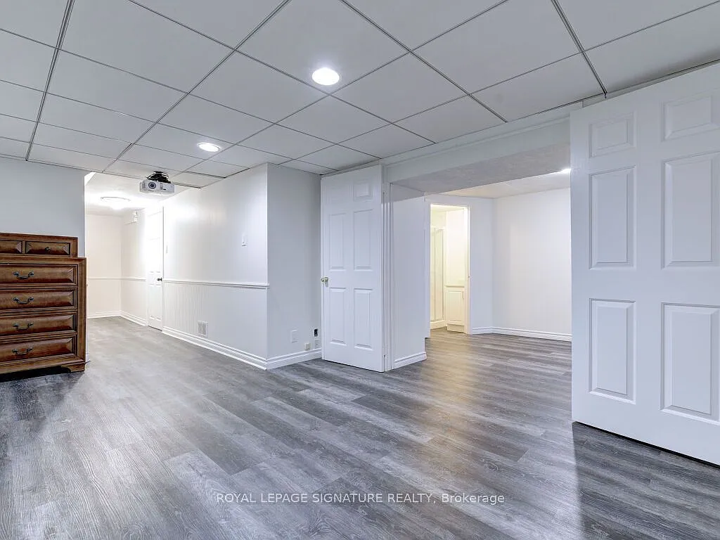 4 bed, $3,300 — Photo 4