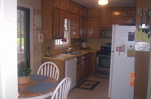 3rd image of 3435 Lee St SE