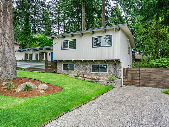 3rd image of 1107 SE 98th Ave