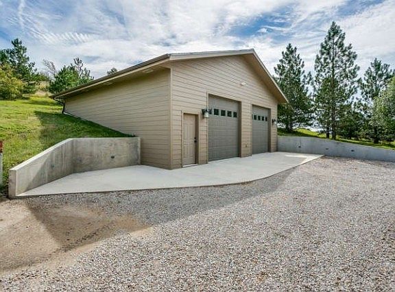 3rd image of 106 Lakeview Ln