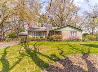 8320 Newburgh Rd, Evansville, IN 47715