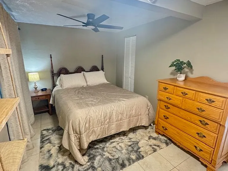 Summerwood Apartments — Photo 6