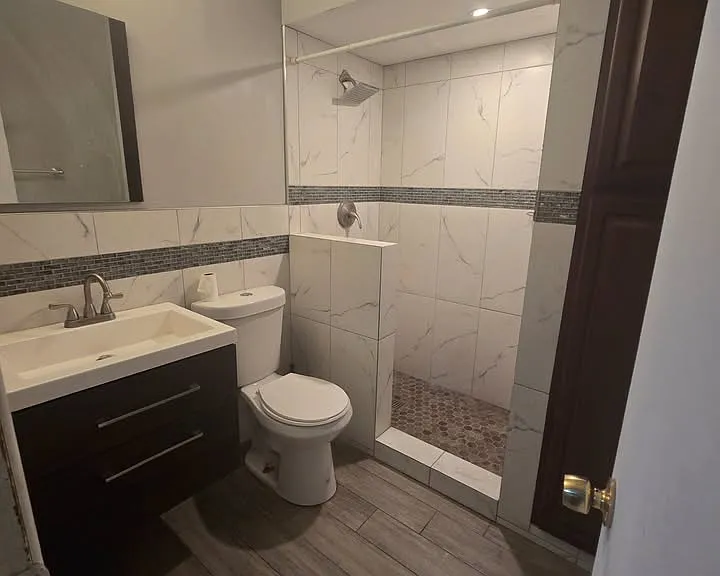 7827 W Amelia Ave — Photo 5