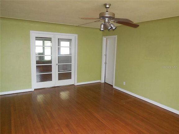 2nd image of 819 40th Ave S