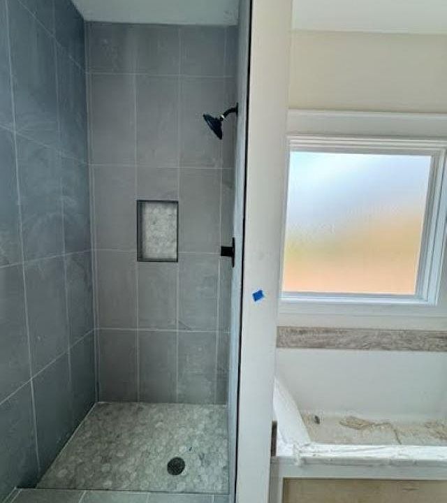 2nd image of 835 Sharpe Dr
