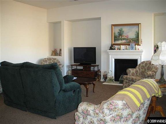 3rd image of 1388 Lambrays Ln