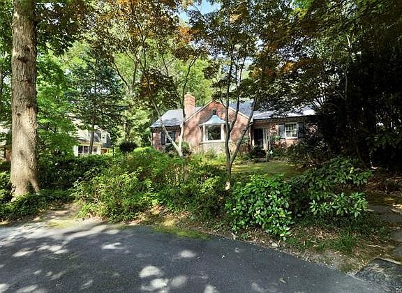 3rd image of 205 Westham Pkwy