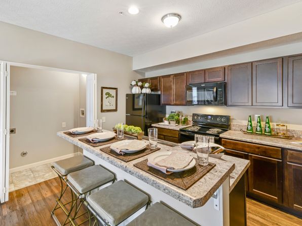 2383 Silvercrest Ln #5430-301