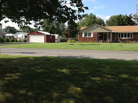 3rd image of 1824 Phillip St