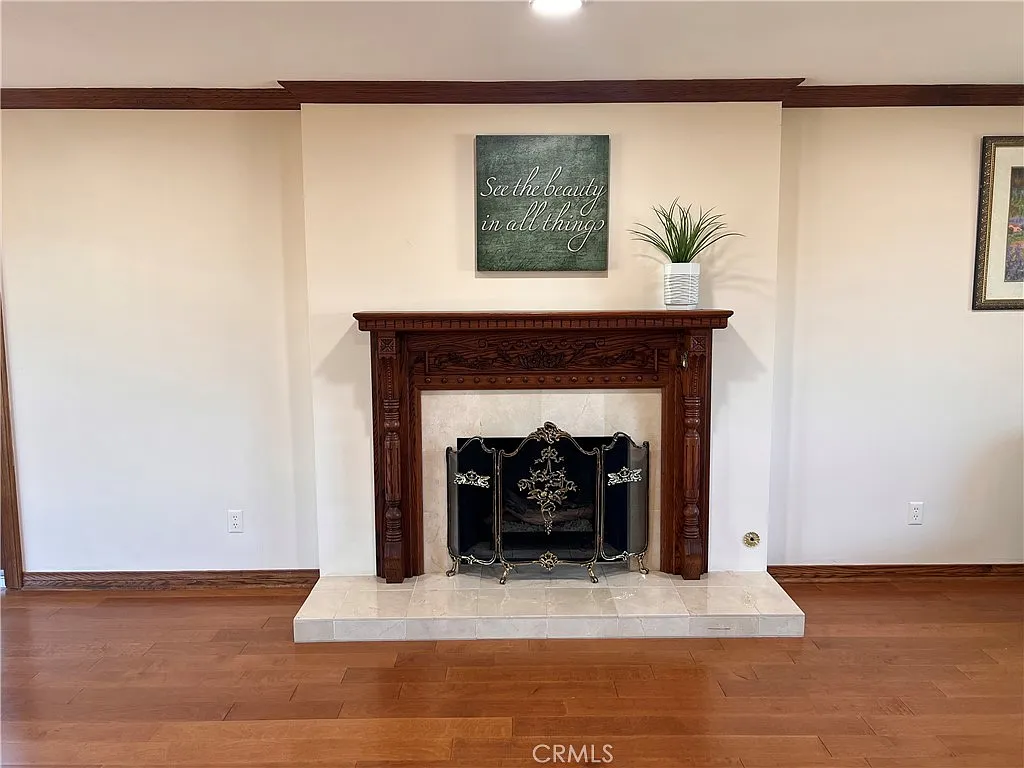 5 bed, 2788 sqft, $6,450 — Photo 4