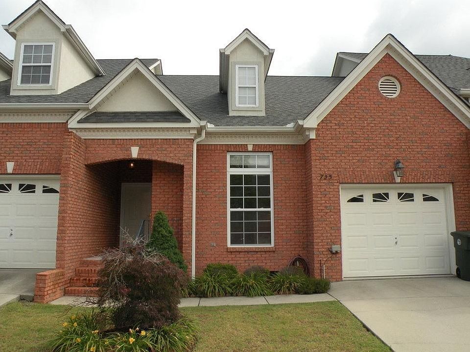 1st image of 735 Outlook Ln