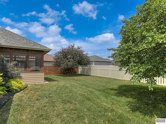 4th image of 9310 Keystone Dr