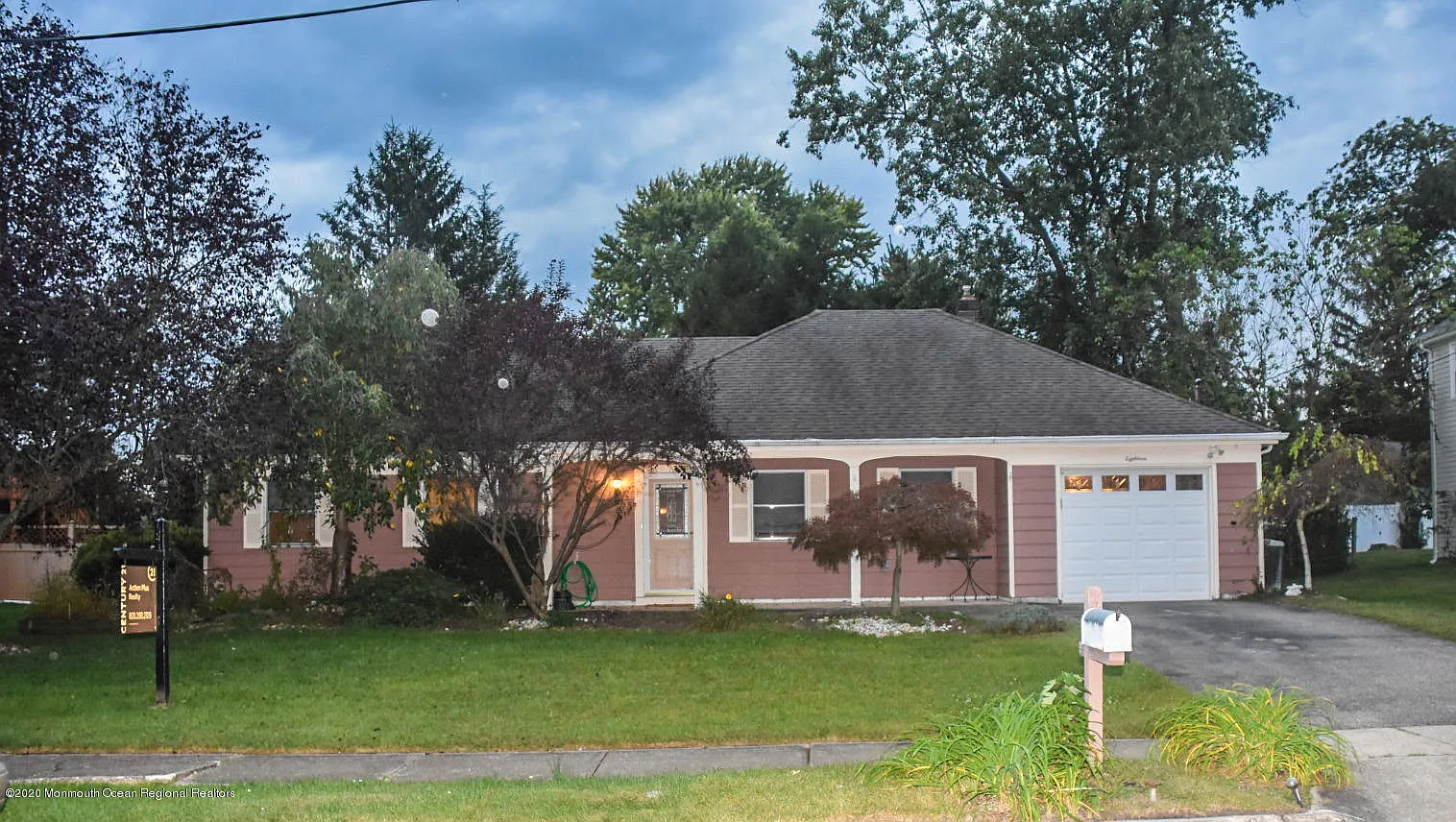 18 Deer Ln photo 1
