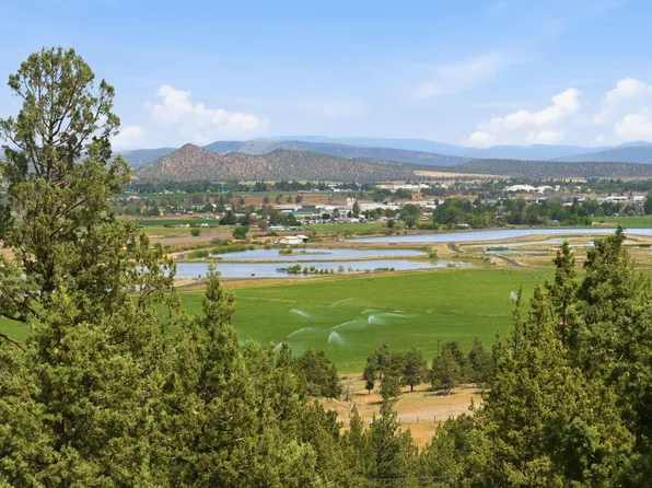 2158 NW Century Dr, Prineville, OR 97754