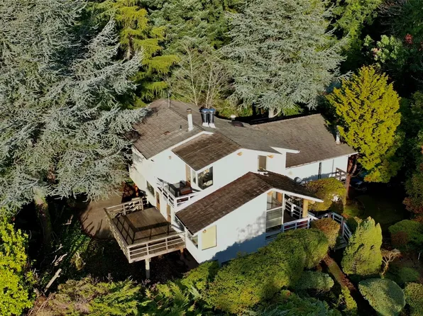 7570 NE 28TH Place, Medina, WA 98039