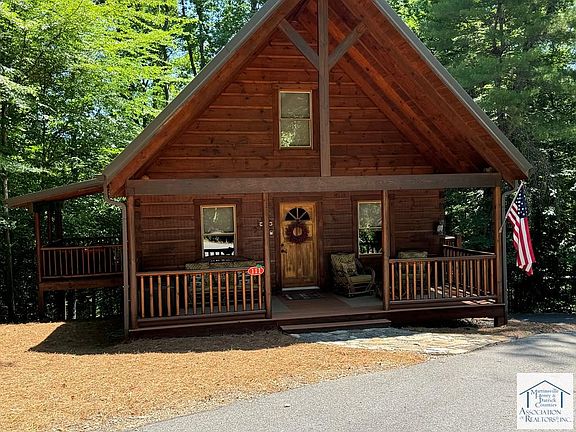 5th image of 111 Woods Haven Ln