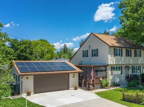5751 South 42nd STREET, Greenfield, WI 53221