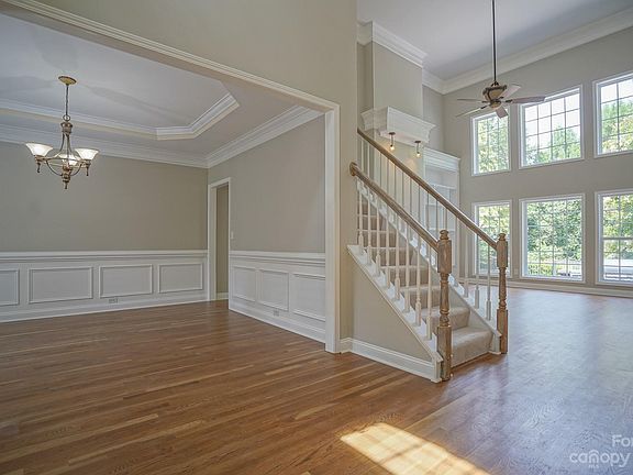 3rd image of 5505 Turkey Oak Dr