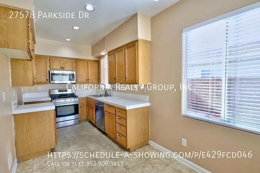 3 bed, 2.5 bath, 1471 sqft, $3,000 — Photo 3