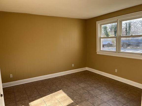 5th image of 62 Oak St #8B