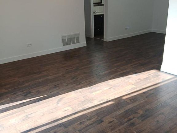 3rd image of 3400 W 55th St APT 1NW