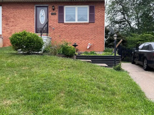 1103 Singer Dr, Westminster, MD 21157