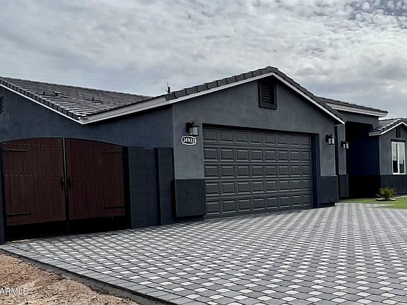 2nd image of 34933 N Palm Dr