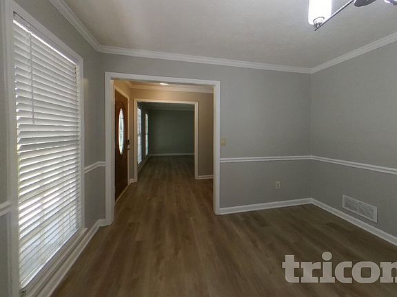 4th image of 119 Heritage Way