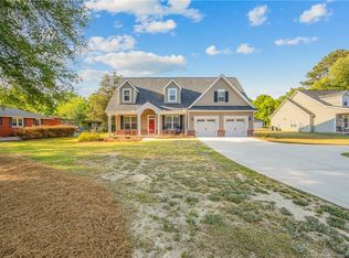 1931 Middle Rd, Eastover, NC 28312