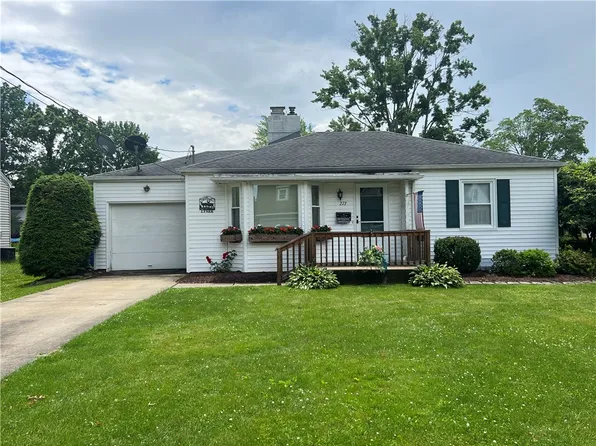 273 East Ave, Greenville, PA 16125