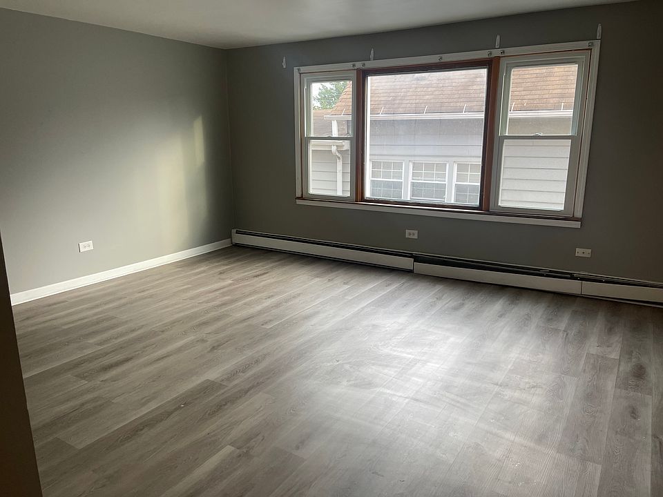 1st image of 12716 Winchester Ave APT 2W