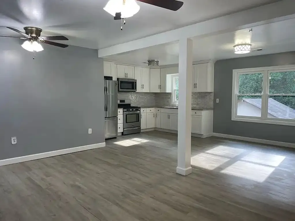 2 bed, 1000 sqft, $1,475 — Photo 4