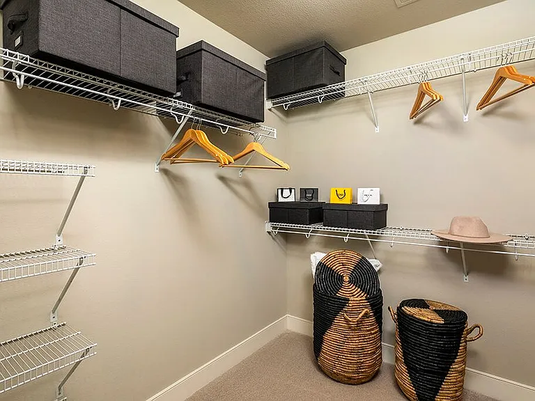 Rivair Apartment Homes — Photo 47