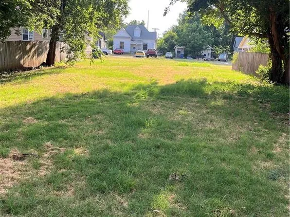 511 S 6th St #6, Chickasha, OK 73018