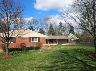 5559 Hugh Dr, Centerville, OH 45459