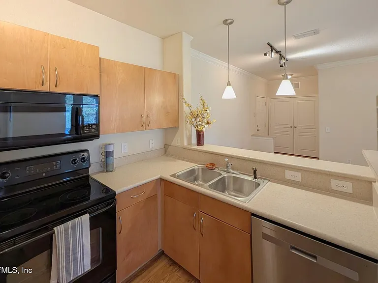 8290 Gate Pkwy W #507 — Photo 11