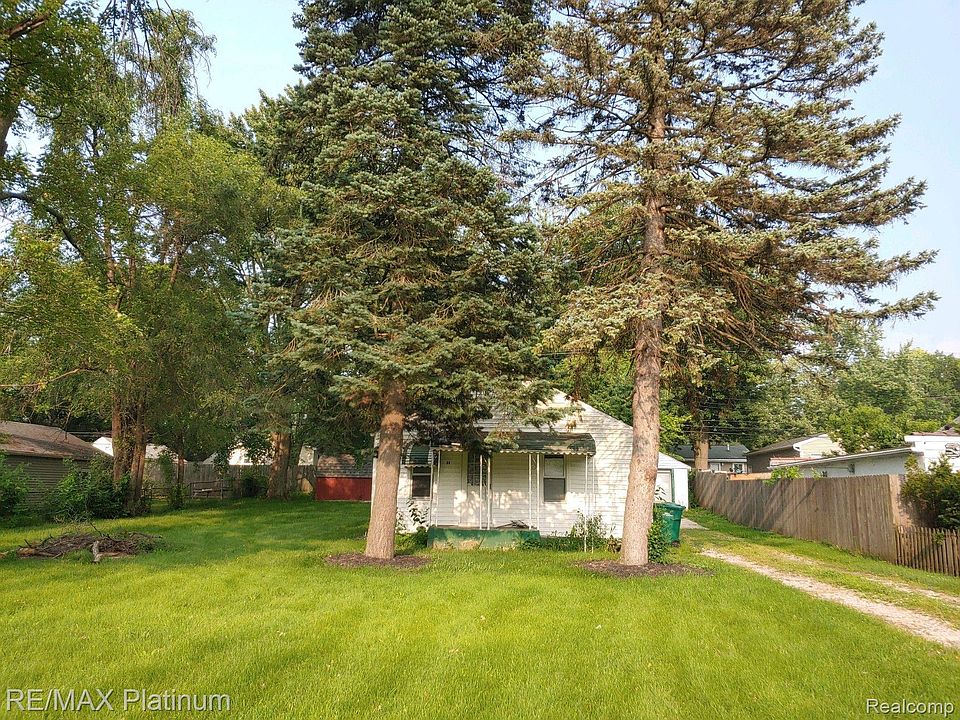 1st image of 564 E Grand Blvd