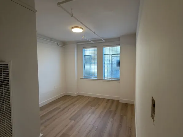 1674 Washington St APT 1, San Francisco, CA 94109