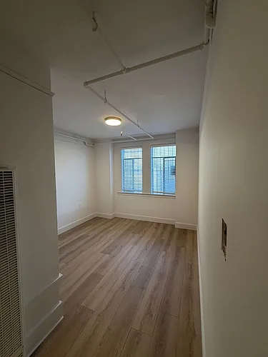 1674 Washington St #1 Photo 1