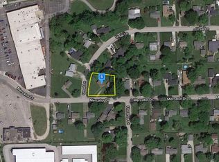 106 Mercator Dr, Greenwood, IN 46143
