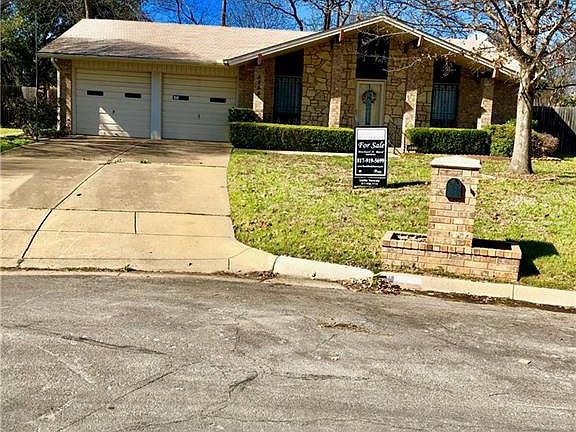 2nd image of 5633 Galway Ln