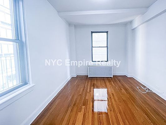 5th image of 301 E 38th St #15L