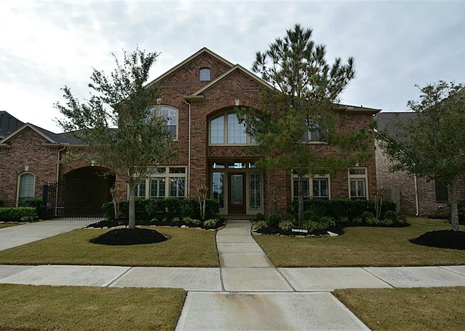 1st image of 25203 Oakton Springs Dr