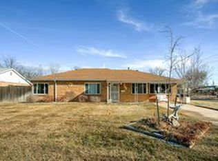 702 Scranton Ct, Aurora, CO 80011