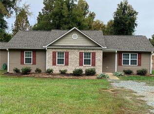 4335 Spoon Loop Rd, Liberty, NC 27298